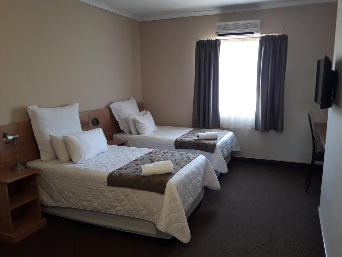 Airport Hotel Kimberley Exterior foto
